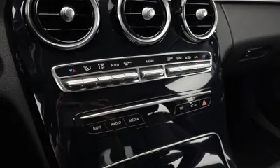 Mercedes-Benz C-Class 2019, 79038 км, за 13719.31 USD - фото 17