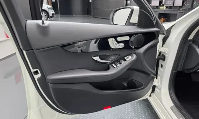 Mercedes-Benz C-Class 2019, 79038 км, за 13719.31 USD - фото 24