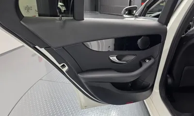 Mercedes-Benz C-Class 2019, 79038 км, за 13719.31 USD - фото 25