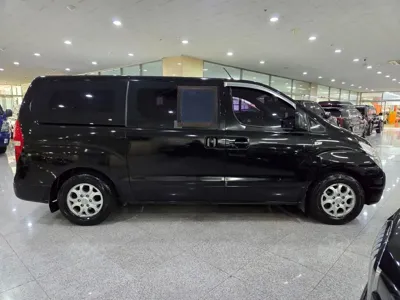 Hyundai Starex 2014, 208301 км, за 3577.94 USD