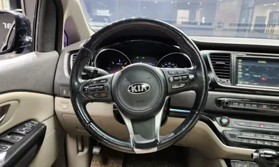 Kia Canival 2016, 116986 км, за 8060.79 USD - фото 14