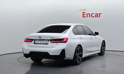 BMW 3-Series 2023, 29985 км, за 25305.77 USD