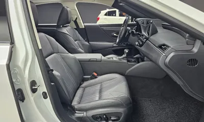 Lexus ES 2023, 38587 км, за 28554.55 USD - фото 12
