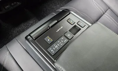 Lexus ES 2023, 38587 км, за 28554.55 USD - фото 26
