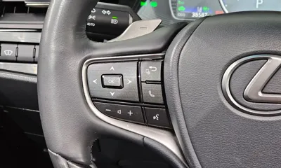 Lexus ES 2023, 38587 км, за 28554.55 USD - фото 31