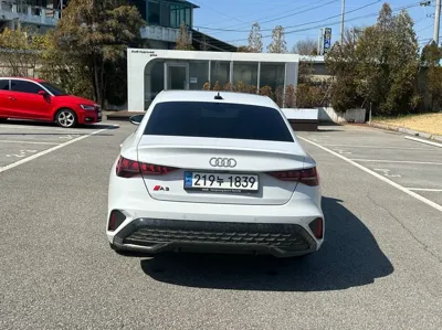 Audi A3 2025, 32500 км, за 19502.04 USD