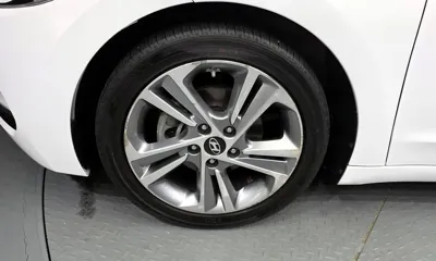 Hyundai Avante 2017, 80114 км, за 6291.39 USD