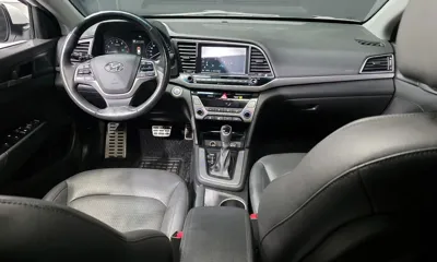 Hyundai Avante 2017, 80114 км, за 6291.39 USD - фото 7