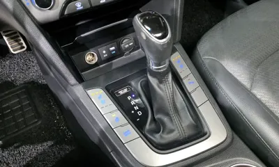 Hyundai Avante 2017, 80114 км, за 6291.39 USD - фото 9