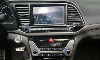Hyundai Avante 2017, 80114 км, за 6291.39 USD - фото 19