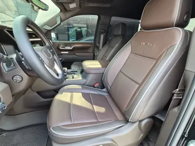 GMC Sierra 2025, 9000 км, за 54808.86 USD - фото 9