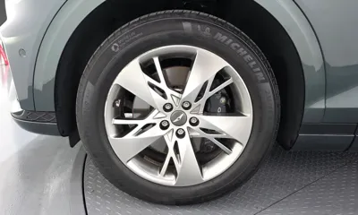 Genesis GV70 2021, 93957 км, за 22725.78 USD