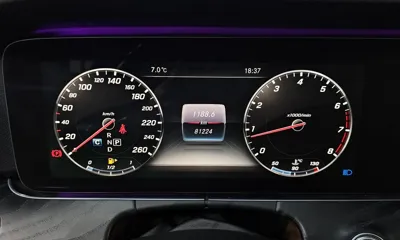 Mercedes-Benz E-Class 2017, 81224 км, за 14873.09 USD - фото 8