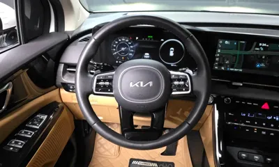 Kia Canival 2023, 48715 км, за 18314.3 USD - фото 13