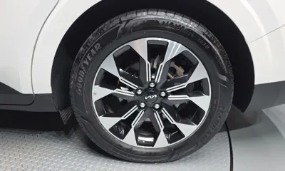 Kia Canival 2023, 48715 км, за 18314.3 USD - фото 21