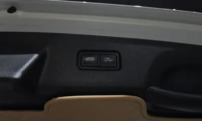 Kia Canival 2023, 48715 км, за 18314.3 USD - фото 34