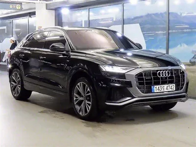 Audi Q8 · 2021 год