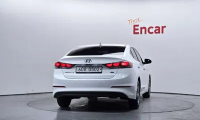 Hyundai Avante 2017, 77960 км, за 6449.51 USD