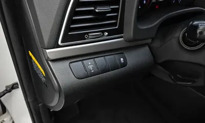Hyundai Avante 2017, 77960 км, за 6449.51 USD - фото 28