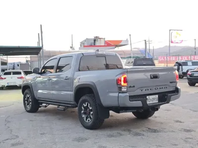 Toyota Tacoma 2018, 133300 км, за 28620.19 USD
