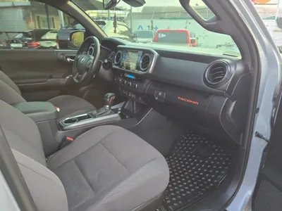 Toyota Tacoma 2018, 133300 км, за 28363.28 USD - фото 13