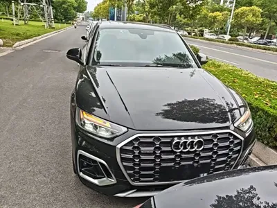 Audi Q5L 2023, 99200 км, за 27118.37 USD