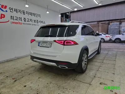 Mercedes-Benz GLE-Class 2021, 106700 км, за 31596.11 USD