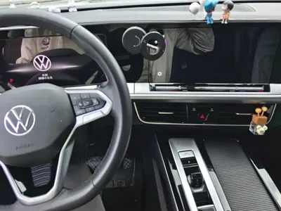 Volkswagen Tavendor 2023, 26100 км, за 22997.78 USD - фото 12