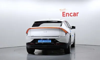 Kia EV6 2024, 22255 км, за 27035.84 USD