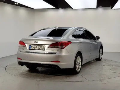 Hyundai i40 2012, 181704 км, за 1625.17 USD