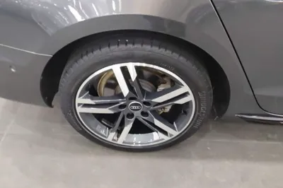 Audi A4L 2022, 75000 км, за 22158 USD - фото 11