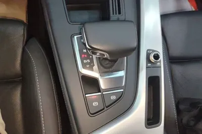 Audi A4L 2022, 75000 км, за 22158 USD - фото 16