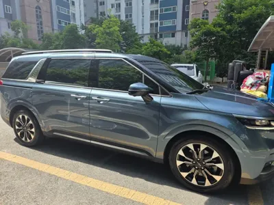 Kia Canival 2023, 55574 км, за 17517.2 USD