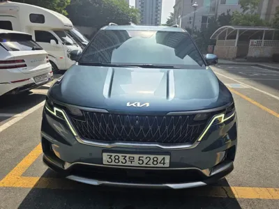 Kia Canival 2023, 55574 км, за 17517.2 USD