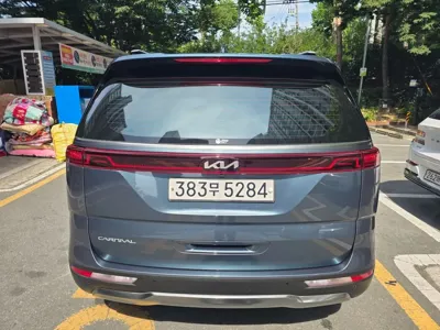 Kia Canival 2023, 55574 км, за 17517.2 USD