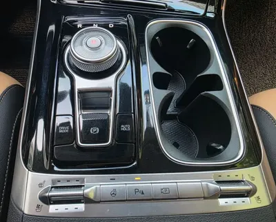 Kia Canival 2023, 55574 км, за 17517.2 USD - фото 9