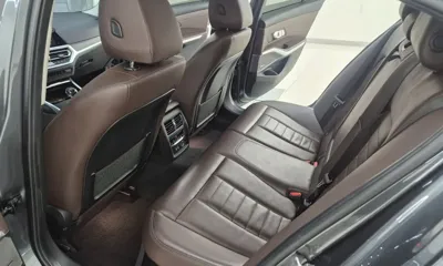 BMW 3-Series 2019, 131301 км, за 14977.21 USD - фото 9