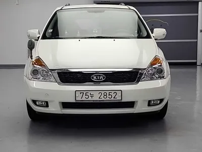 Kia Canival 2011, 82046 км, за 2822.63 USD