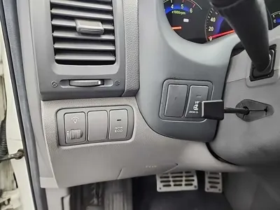 Kia Canival 2011, 82046 км, за 2822.63 USD - фото 16