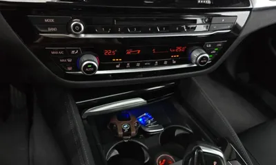 BMW 5-Series 2019, 114404 км, за 13456.74 USD - фото 32