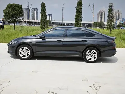 Volkswagen Lamando 2022, 70000 км, за 11804.73 USD