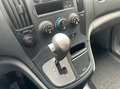 Hyundai Starex 2015, 143000 км, за 5795.4 USD - фото 12