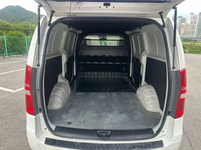 Hyundai Starex 2015, 143000 км, за 5795.4 USD - фото 13
