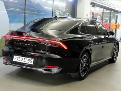 Hyundai Grandeur 2021, 146220 км, за 10305.89 USD