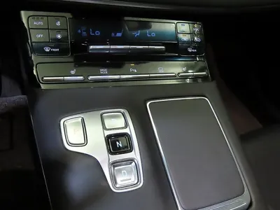 Hyundai Grandeur 2021, 146220 км, за 10305.89 USD - фото 12