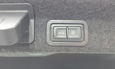 Audi A6 2023, 36641 км, за 26125.77 USD - фото 28