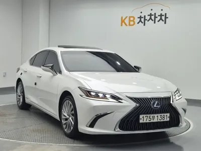 Lexus ES 2021, 38340 км, за 30423.47 USD