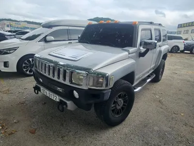Hummer H3 2009, 69952 км, за 13661.21 USD