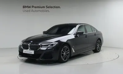 BMW 5-Series · 2021 год