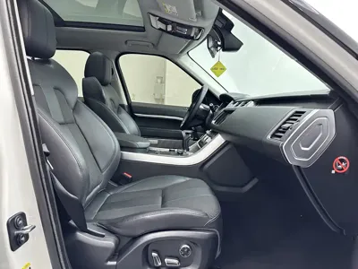 Land Rover Sport 2016, 120000 км, за 27221.37 USD - фото 12